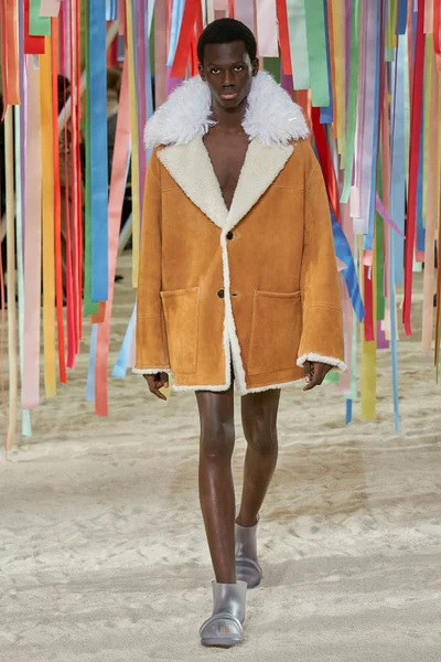 Look 47